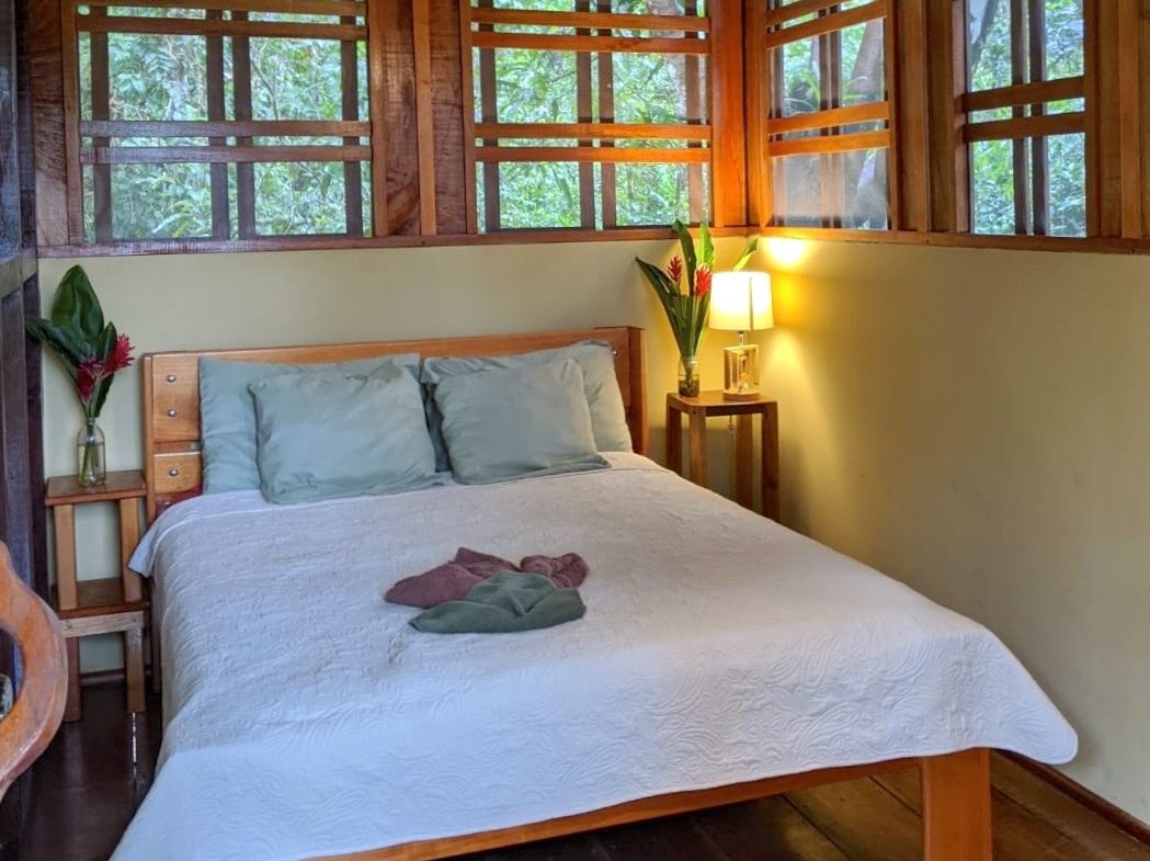 CASCADA ELYSIANA – ECO-RETREAT WITH HUGE WATERFALL