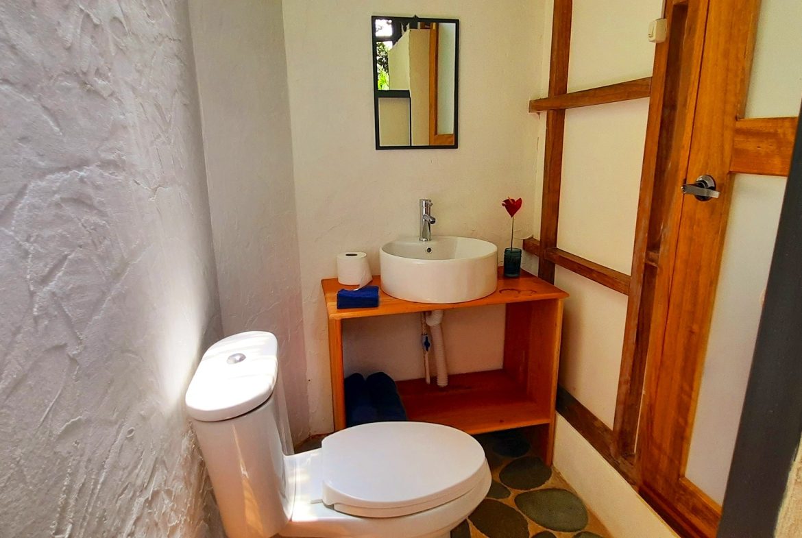 CASCADA ELYSIANA – ECO-RETREAT WITH HUGE WATERFALL