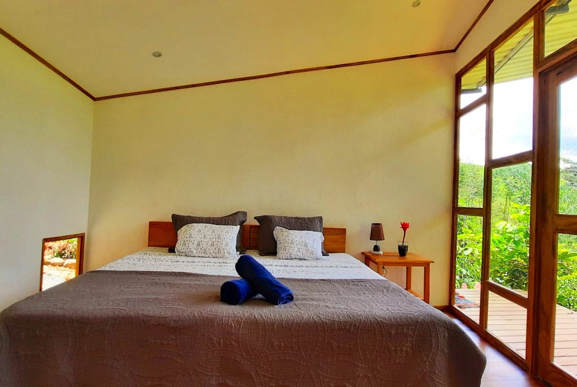 CASCADA ELYSIANA – ECO-RETREAT WITH HUGE WATERFALL