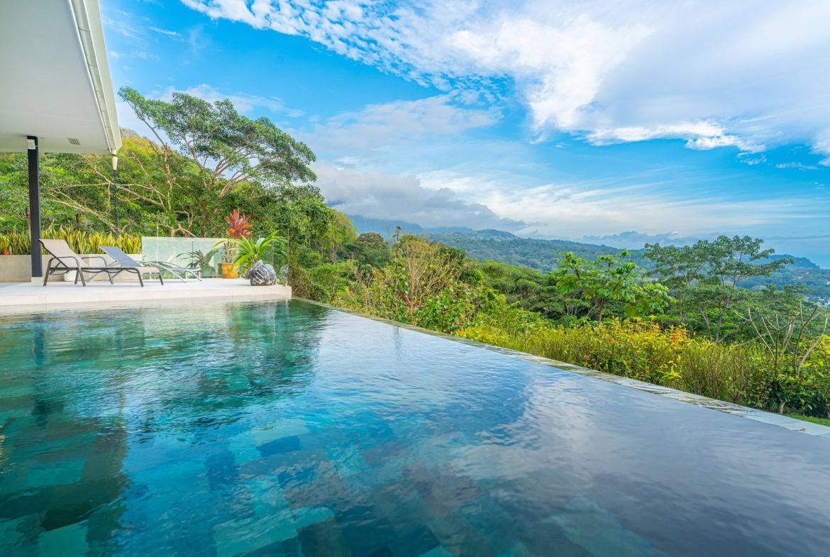 LUXURY PROPERTY IN THE MOUNTAIN CASA ROYAL, UVITA – 2.47 ACRES, Uvita, Costa Rica — photo 8