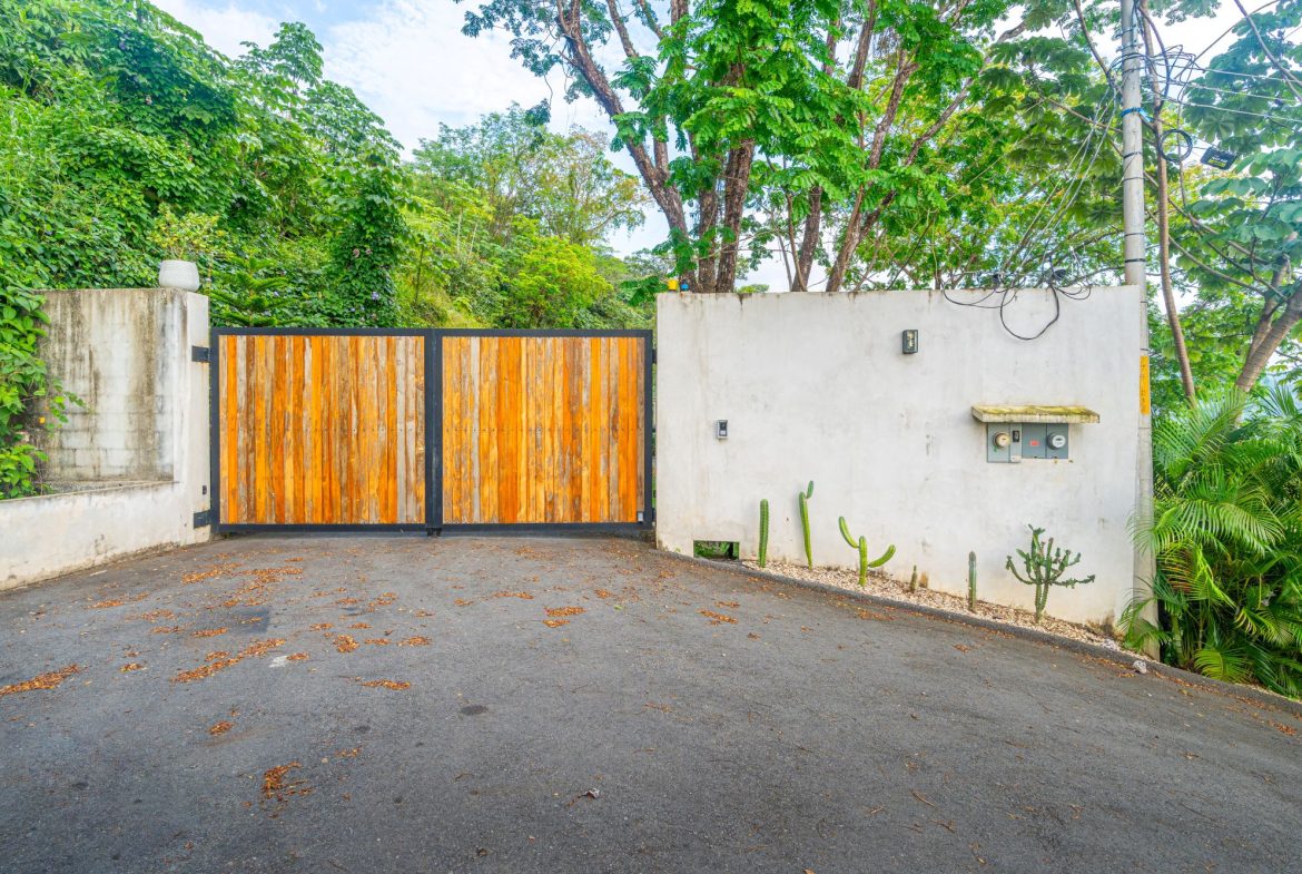 LUXURY PROPERTY IN THE MOUNTAIN CASA ROYAL, UVITA – 2.47 ACRES, Uvita, Costa Rica — photo 5