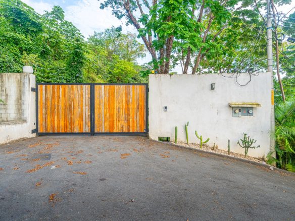 LUXURY PROPERTY IN THE MOUNTAIN CASA ROYAL, UVITA – 2.47 ACRES, Uvita, Costa Rica — photo 5