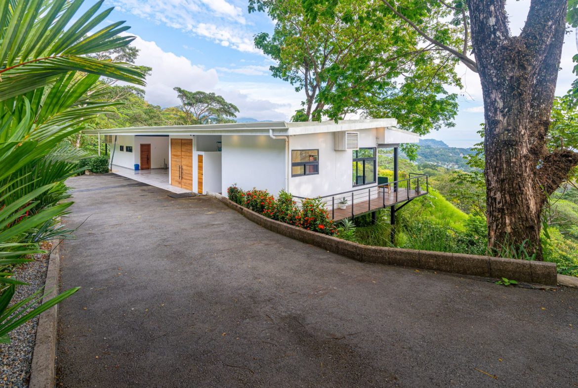 LUXURY PROPERTY IN THE MOUNTAIN CASA ROYAL, UVITA – 2.47 ACRES, Uvita, Costa Rica — photo 6