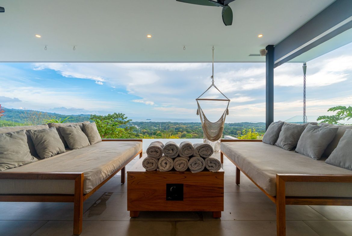 LUXURY PROPERTY IN THE MOUNTAIN CASA ROYAL, UVITA – 2.47 ACRES