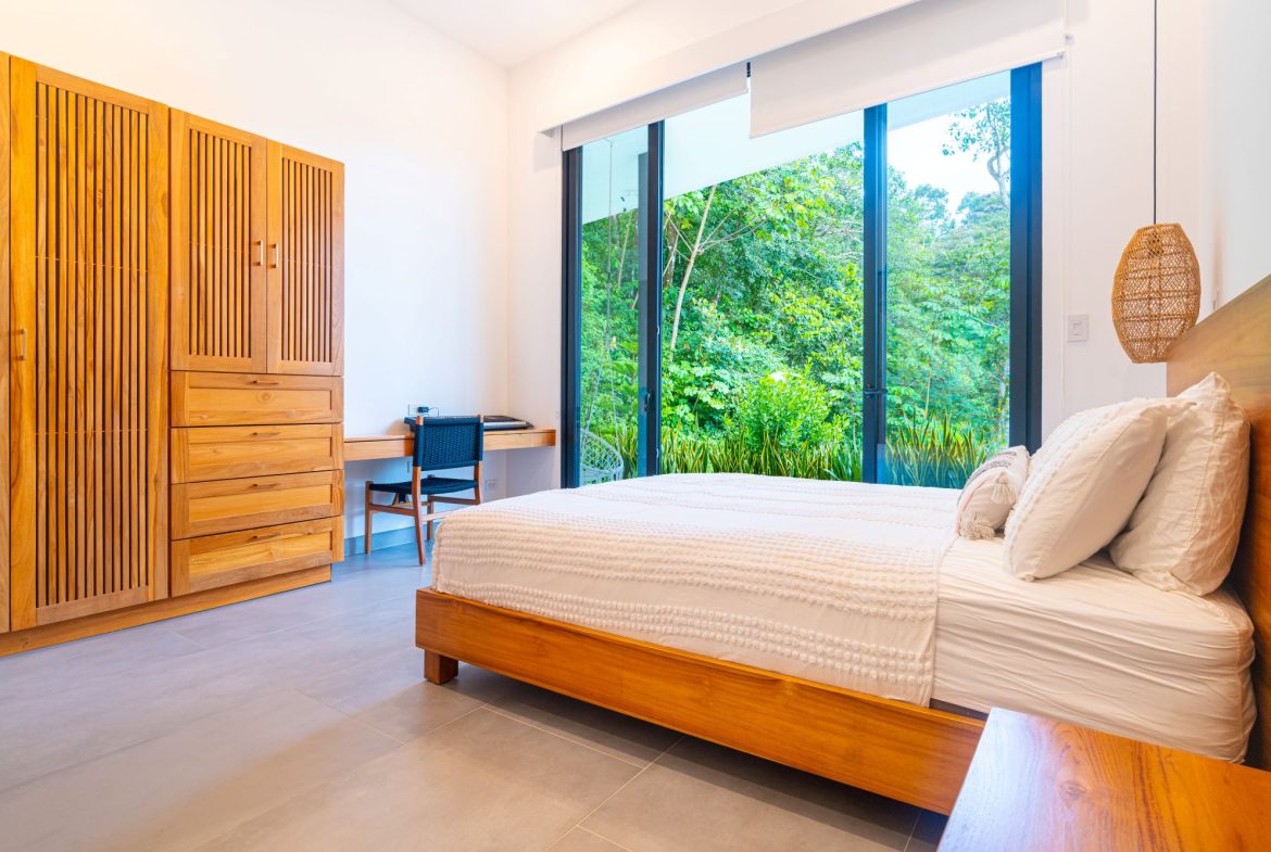 LUXURY PROPERTY IN THE MOUNTAIN CASA ROYAL, UVITA – 2.47 ACRES