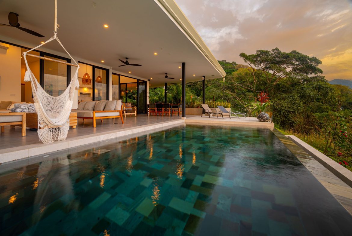 LUXURY PROPERTY IN THE MOUNTAIN CASA ROYAL, UVITA – 2.47 ACRES
