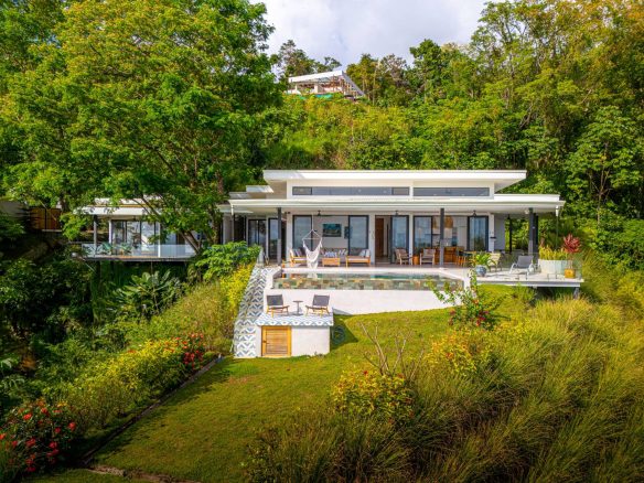 LUXURY PROPERTY IN THE MOUNTAIN CASA ROYAL, UVITA – 2.47 ACRES, Uvita, Costa Rica — photo 3