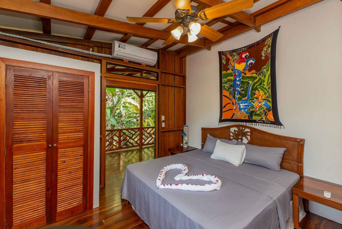PROPERTY WITH OCEAN VIEW, IN DRAKE BAY GOLFITO – 6.4 ACRES