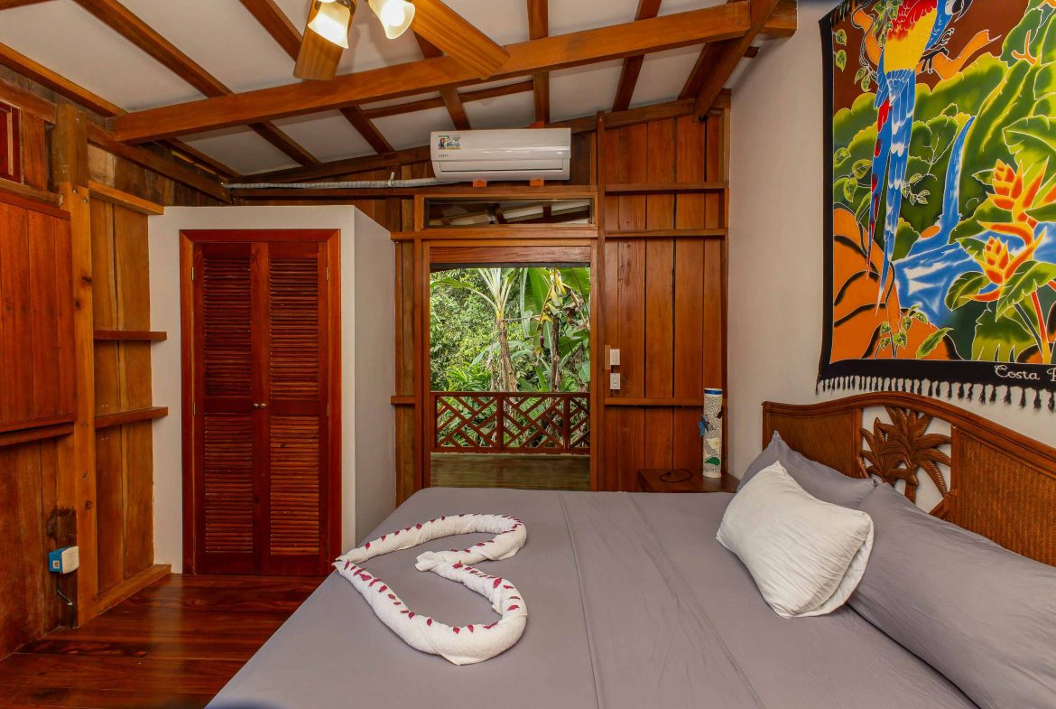 PROPERTY WITH OCEAN VIEW, IN DRAKE BAY GOLFITO – 6.4 ACRES