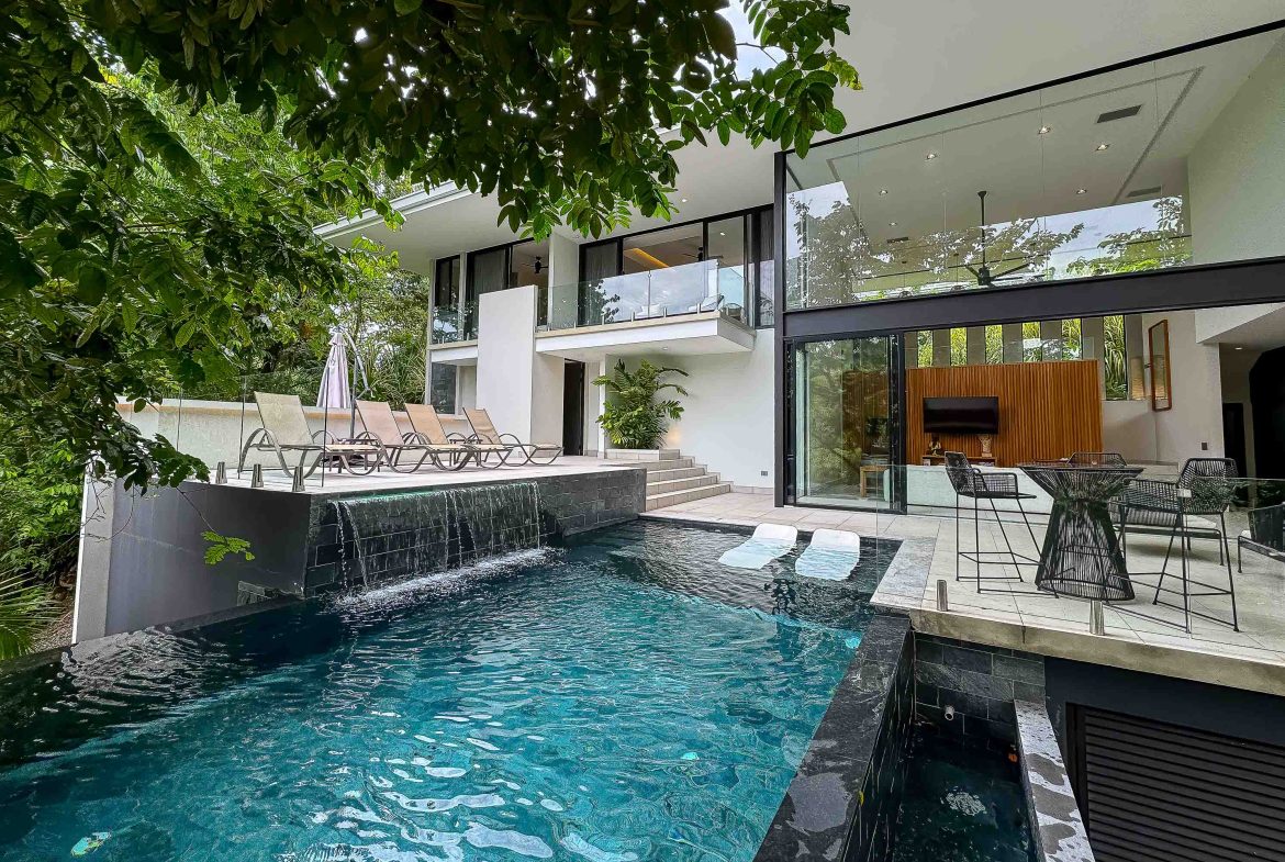 LUXURY PROPERTY NEAR TO THE BEACH, QUEPOS – 0.04 ACRES, Uvita, Costa Rica — photo 4