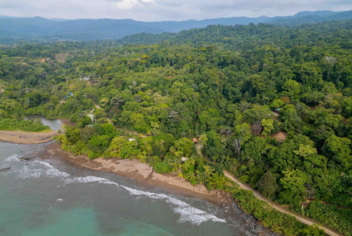 PROPERTY WITH OCEAN VIEW, IN DRAKE BAY GOLFITO – 6.4 ACRES