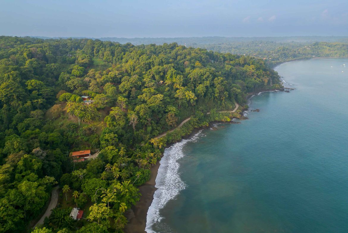 PROPERTY WITH OCEAN VIEW, IN DRAKE BAY GOLFITO – 6.4 ACRES
