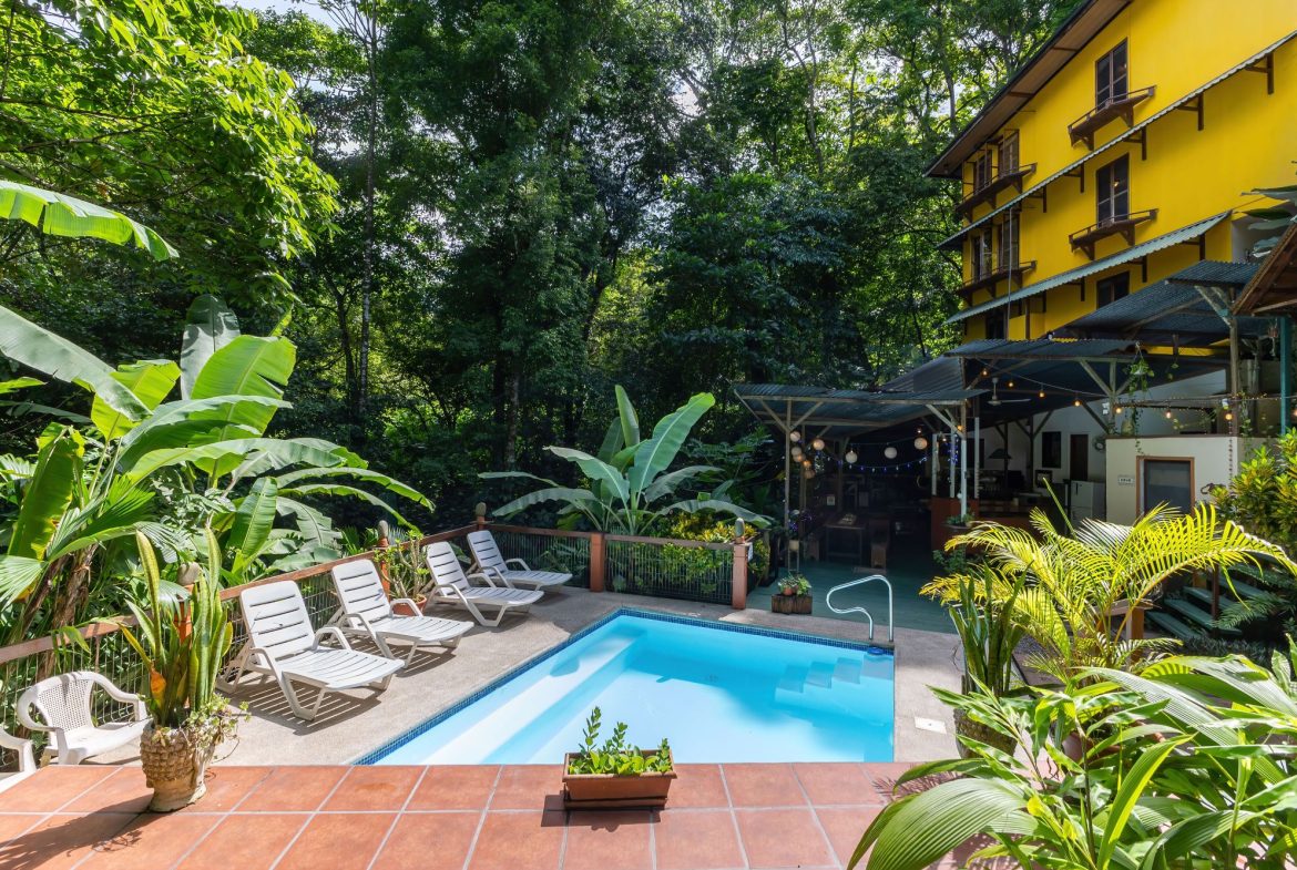 HOTEL PROPERTY WITH TEN BEDROOMS HOME, IN MANUEL ANTONIO – 0.3 ACRES