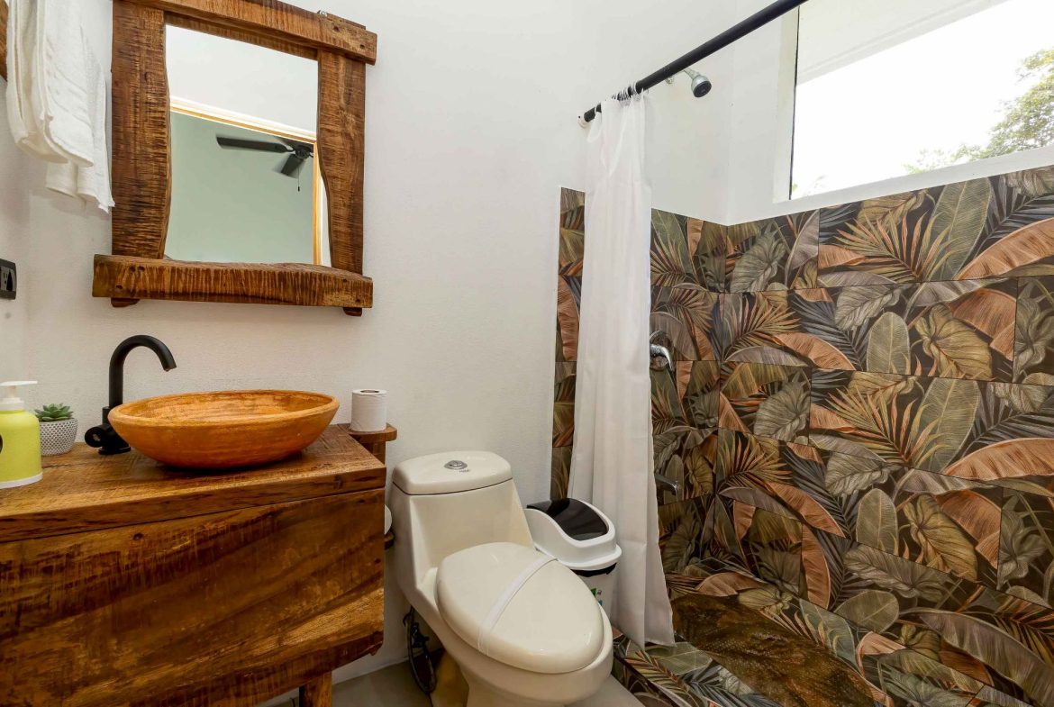 PROPERTY WITH 3 BEDROOM HOUSE, IN NARANJITO QUEPOS – 1.2 ACRES