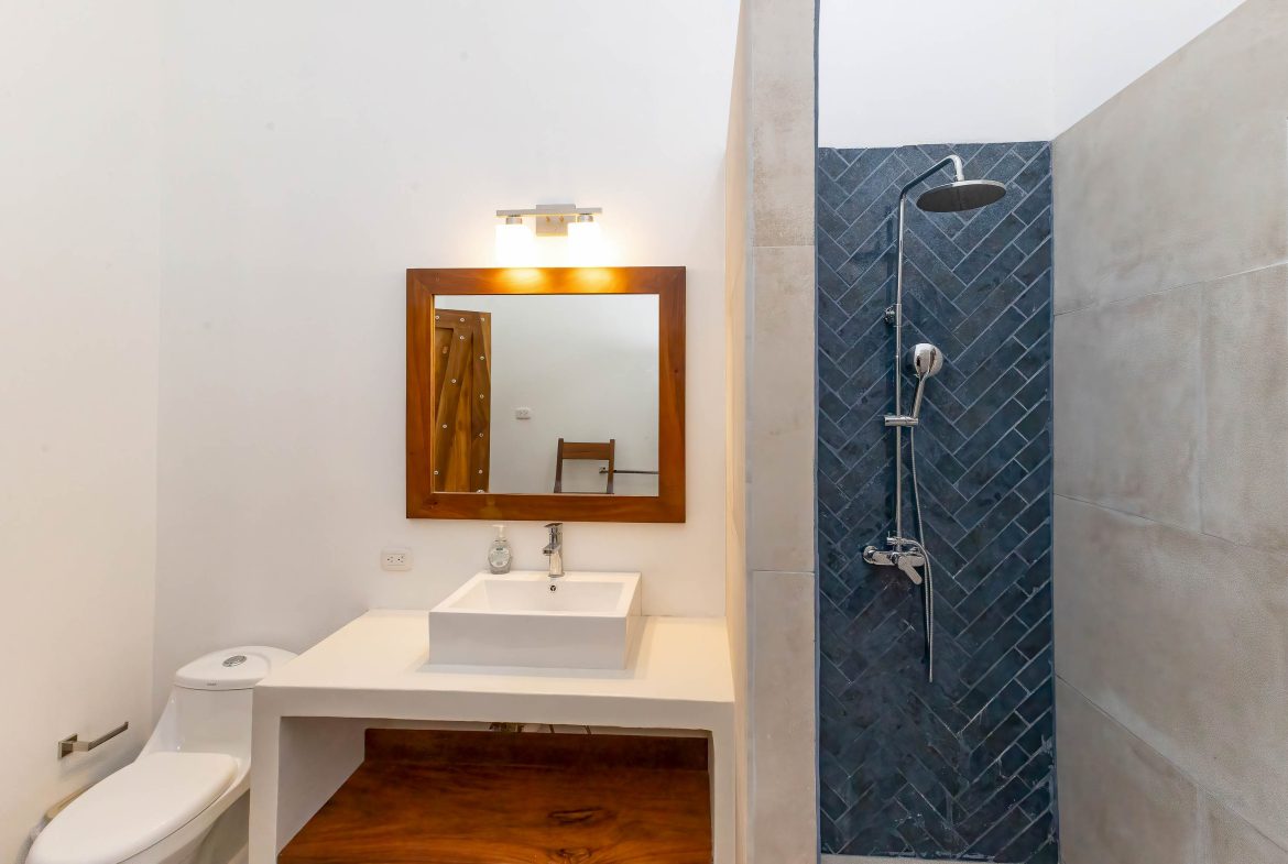 PROPERTY WITH FOUR BEDROOMS HOME, IN NARANJITO QUEPOS – 2 ACRES