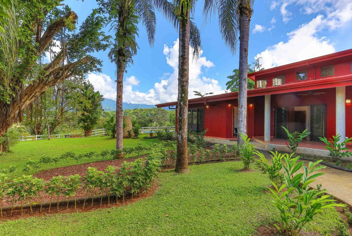 PROPERTY WITH FOUR BEDROOMS HOME, IN NARANJITO QUEPOS – 2 ACRES