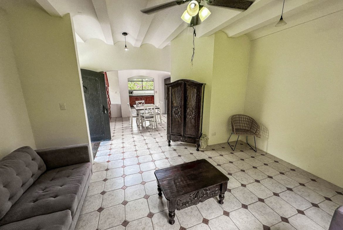 VILLA PROPERTY WITH ONE BEDROOM CONDO IN TRES RIOS – 0.1 ACRES