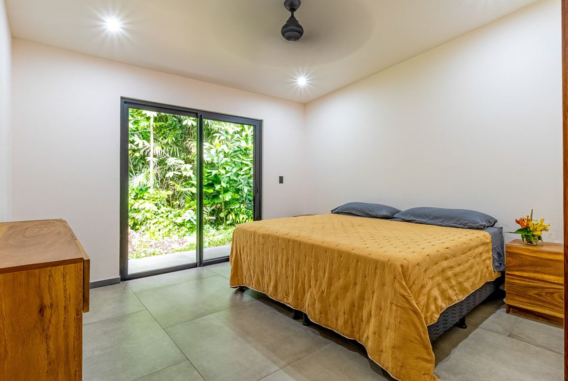 PROPERTY WITH 4 BEDROOM HOME, IN OJOCHAL – 12 ACRES