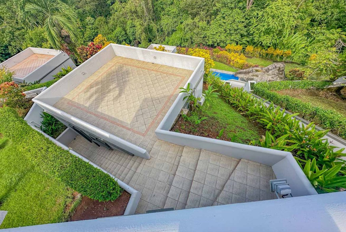 CONDOMINIUM WITH THREE BEDROOM VILLA IN TRES RIOS – 0.02 ACRES