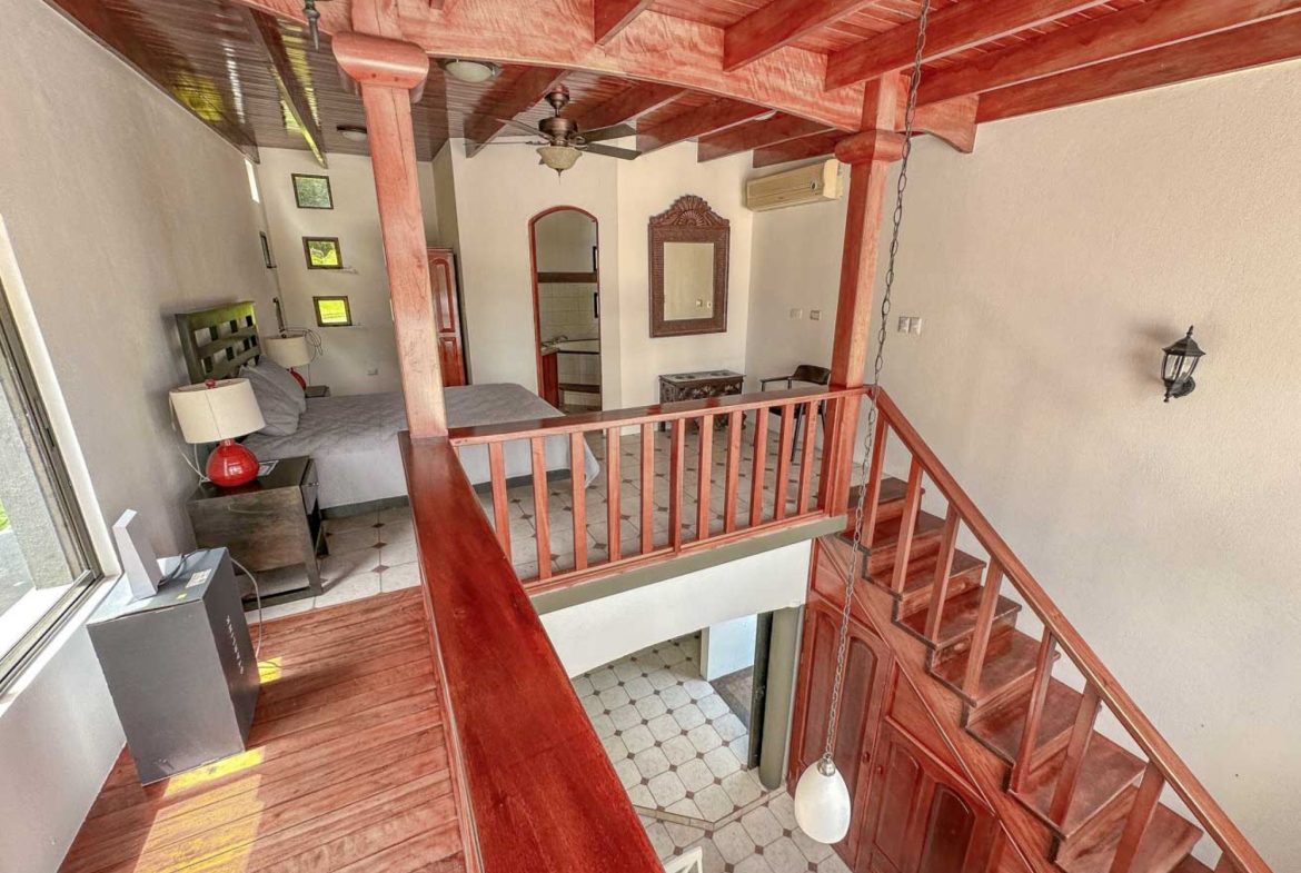 VILLA PROPERTY WITH ONE BEDROOM CONDO IN TRES RIOS – 0.1 ACRES