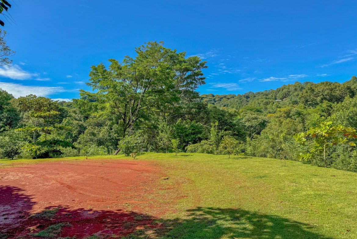 PROPERTY WITH 1 BEDROOM HOME, IN OJOCHAL – 1.20 ACRES