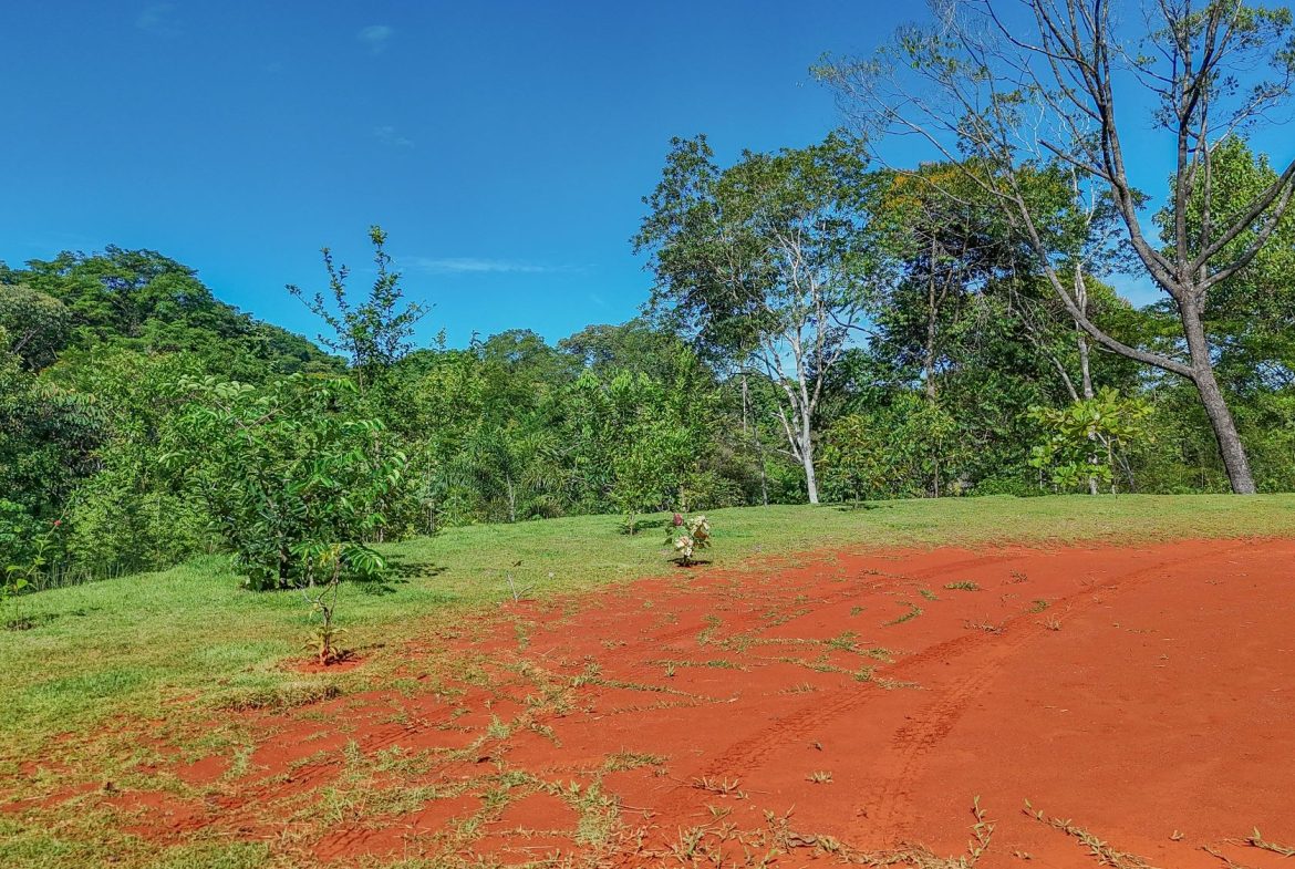 PROPERTY WITH 1 BEDROOM HOME, IN OJOCHAL – 1.20 ACRES