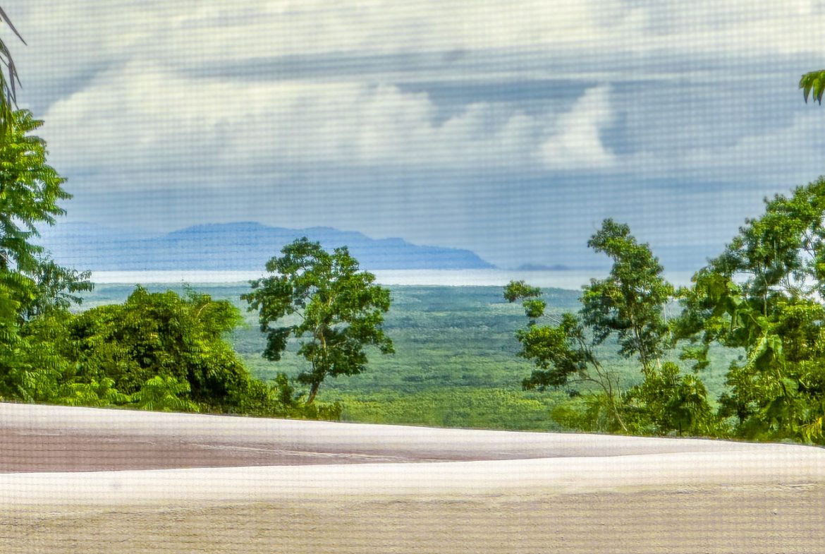 PROPERTY WITH SIX VILLAS IN TRES RIOS, WITH MOUNTAIN VIEWS – 0.24 ACRES
