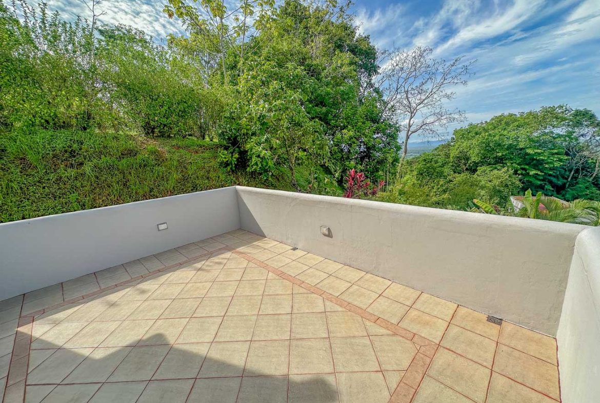 CONDOMINIUM WITH THREE BEDROOM VILLA IN TRES RIOS – 0.02 ACRES