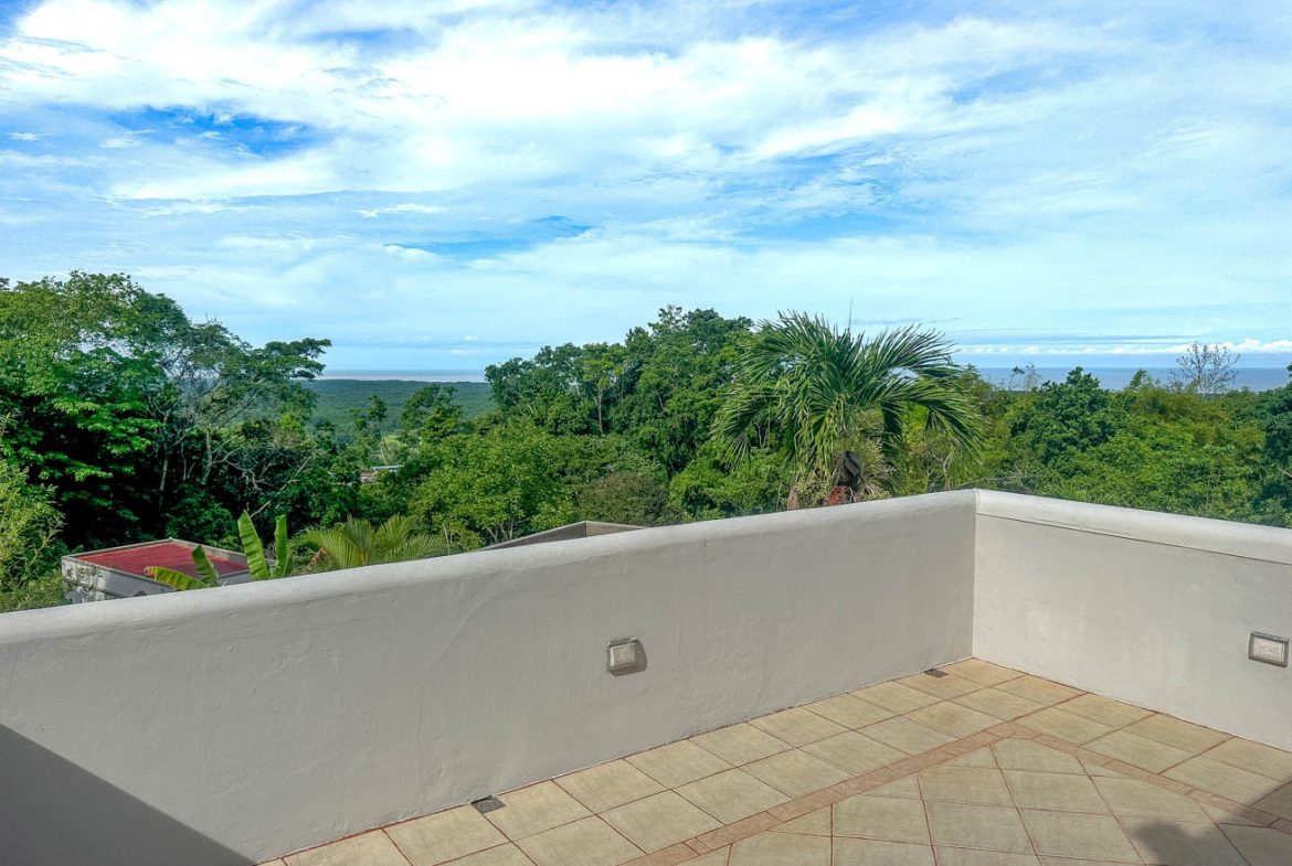CONDOMINIUM WITH THREE BEDROOM VILLA IN TRES RIOS – 0.02 ACRES