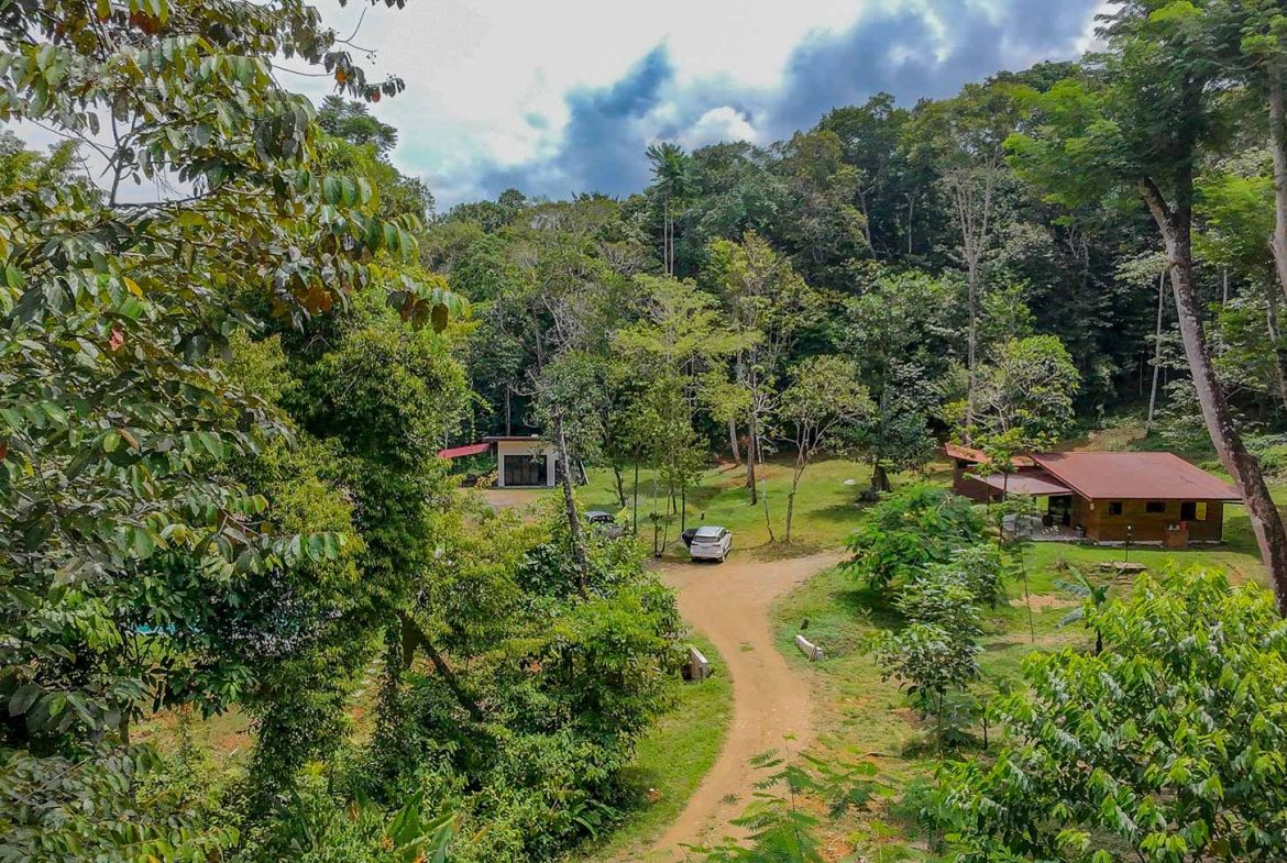 PROPERTY WITH 4 BEDROOM HOME, IN OJOCHAL – 12 ACRES