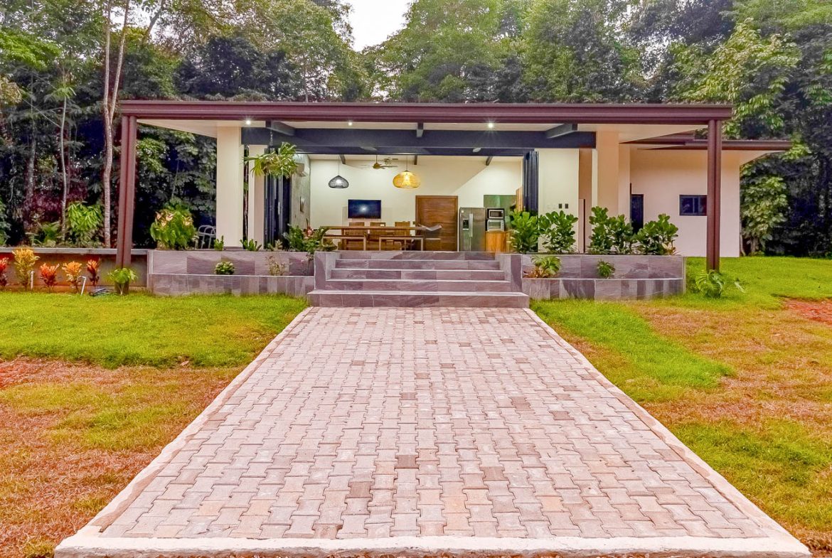 PROPERTY WITH 4 BEDROOM HOME, IN OJOCHAL – 12 ACRES, Uvita, Costa Rica — photo 5