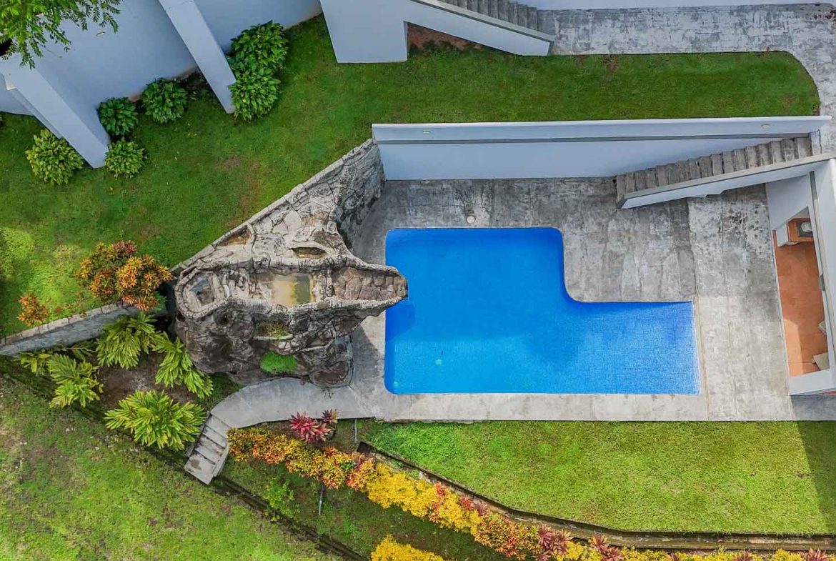 PROPERTY WITH SIX VILLAS IN TRES RIOS, WITH MOUNTAIN VIEWS – 0.24 ACRES