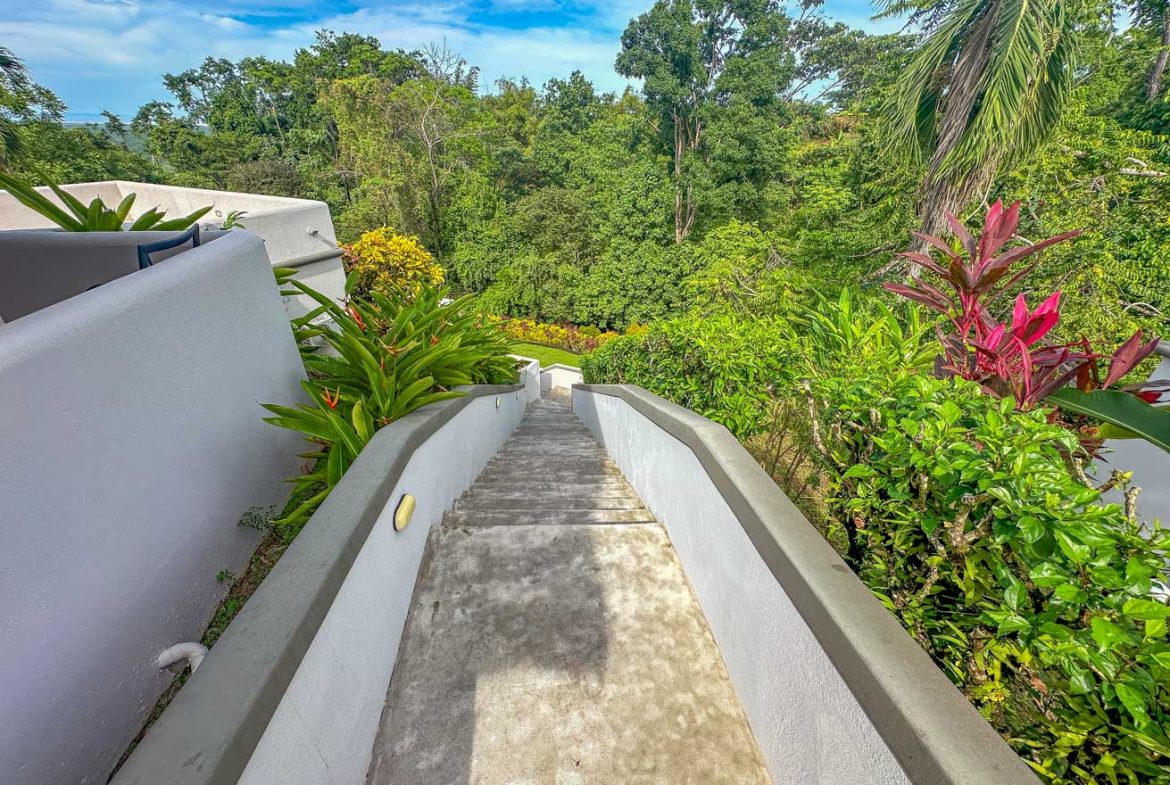 CONDOMINIUM WITH THREE BEDROOM VILLA IN TRES RIOS – 0.02 ACRES