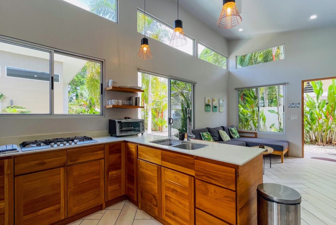 PROPERTY WITH THREE VILLAS IN BAHIA BALLENA – 0.24 ACRES