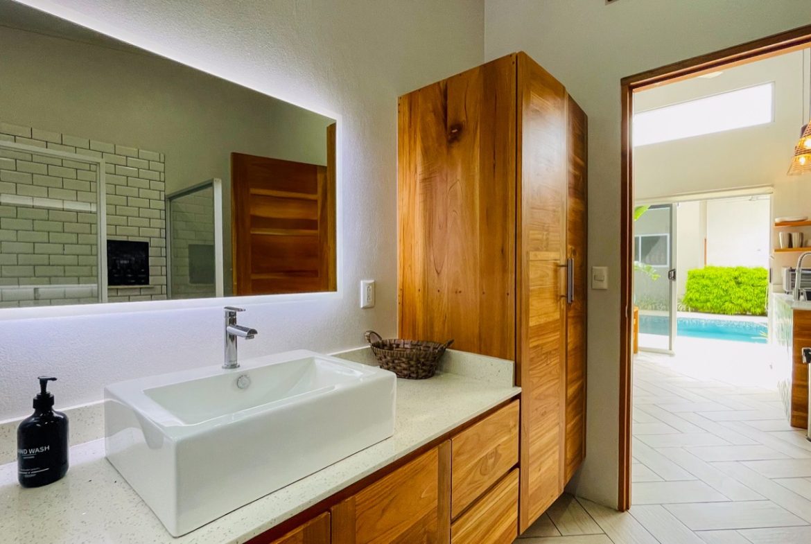 PROPERTY WITH THREE VILLAS IN BAHIA BALLENA – 0.24 ACRES