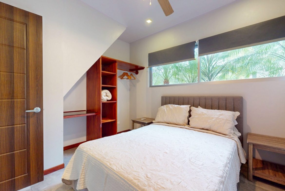 PROPERTY WITH THREE VILLAS IN BAHIA BALLENA – 0.24 ACRES