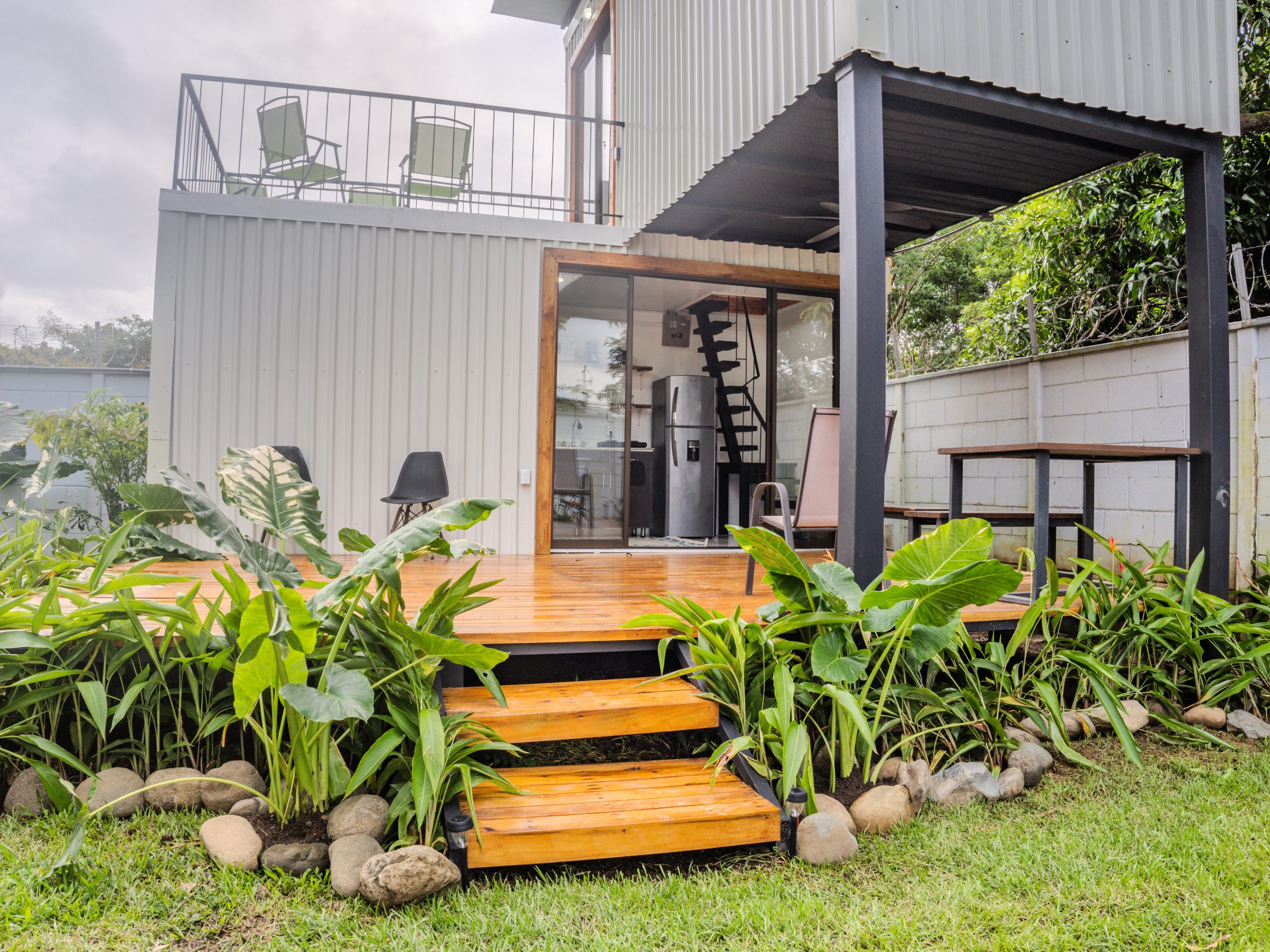 20241105_Yulian_OM1_Photo_PhotoWork__CR_SouthPacific_Uvita_TI_CasaErick_23265-HDR