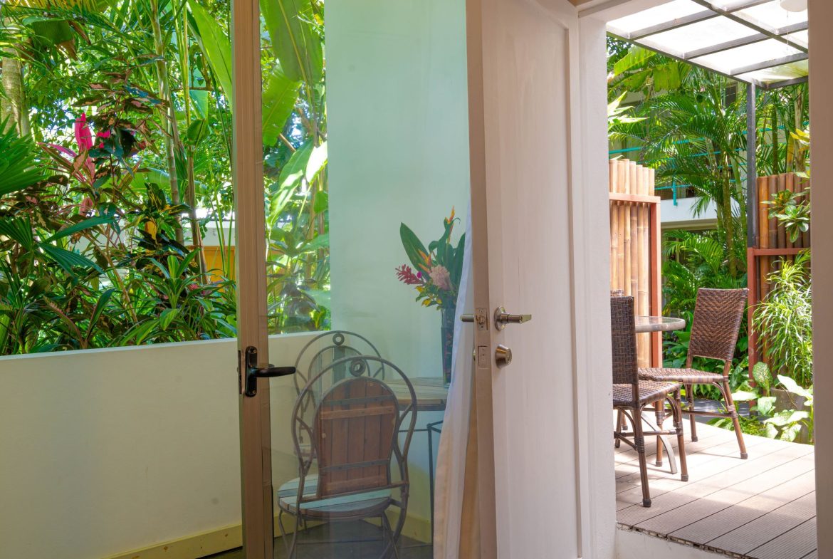 TWENTY-TWO ROOM HOTEL PROPERTY, IN MANUEL ANTONIO – 0.42 ACRES