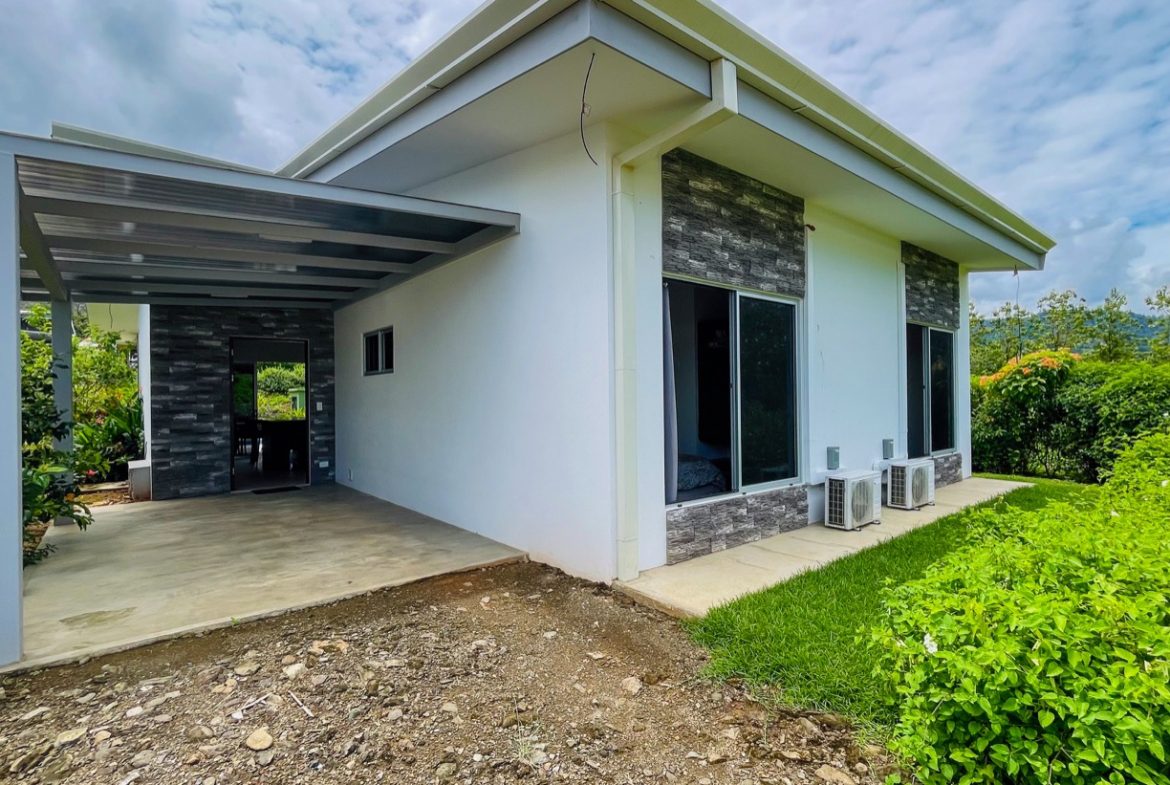 PROPERTY WITH 3 BEDROOM HOME, IN OJOCHAL – 0.15 ACRES