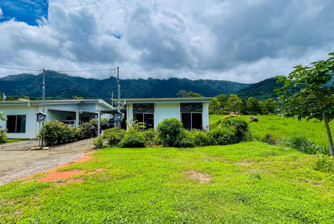 PROPERTY WITH 3 BEDROOM HOME, IN OJOCHAL – 0.15 ACRES