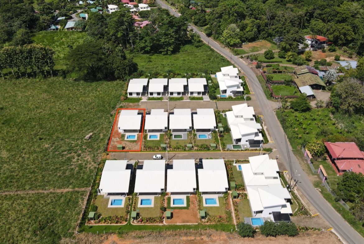 PROPERTY WITH 3 BEDROOM HOME, IN OJOCHAL – 0.15 ACRES