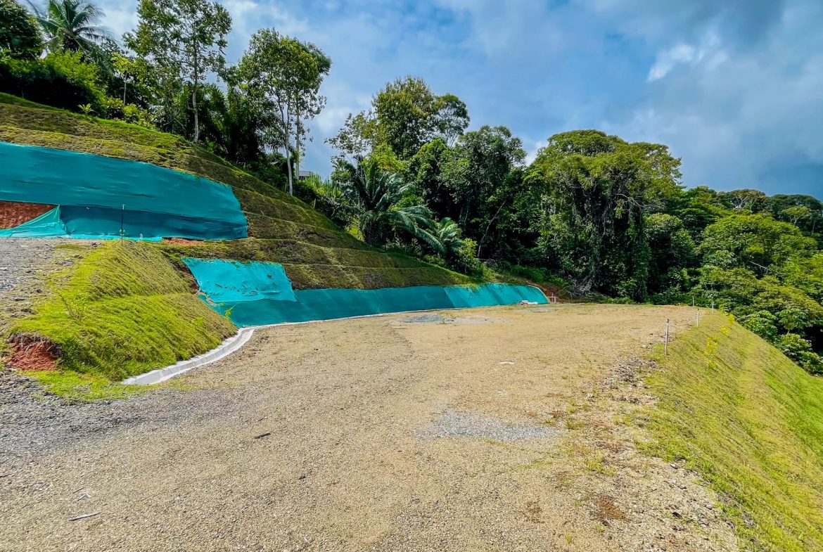 BUILDING PROPERTY AT THE ENTRANCE TO OJOCHAL – 2.03 ACRES