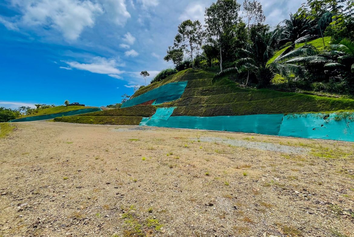 BUILDING PROPERTY AT THE ENTRANCE TO OJOCHAL – 2.03 ACRES