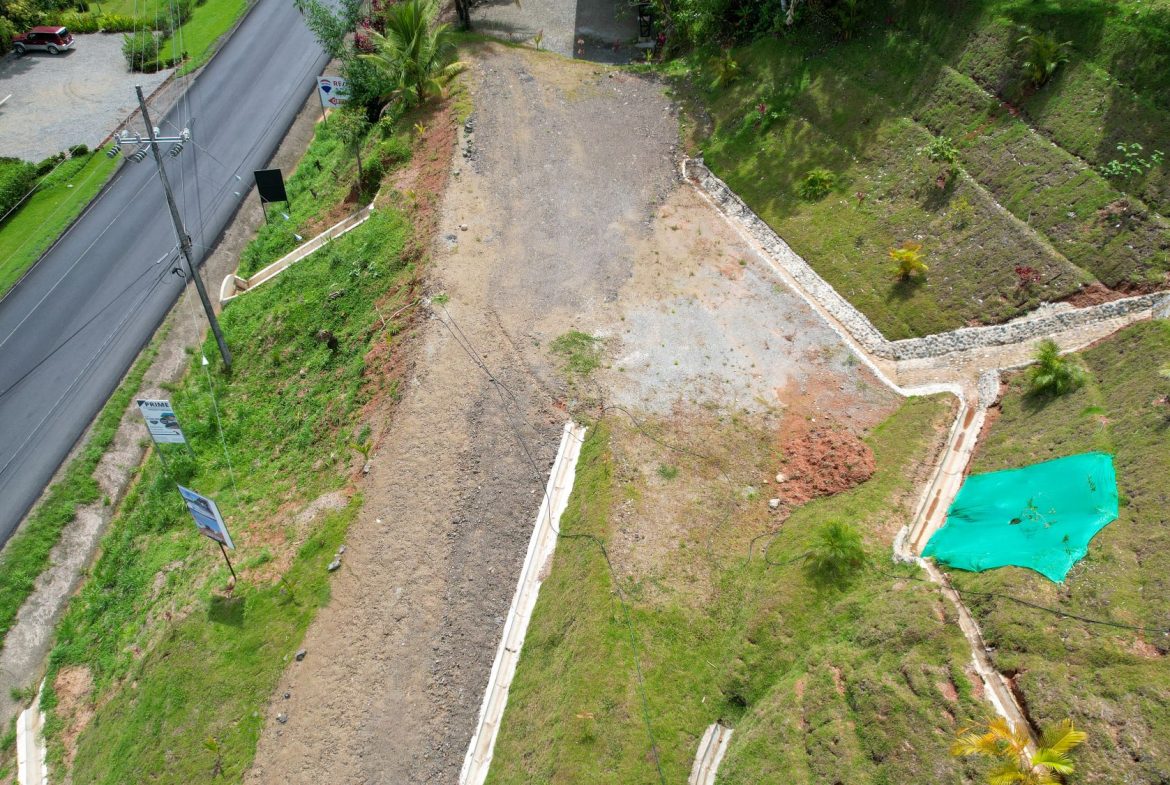 BUILDING PROPERTY AT THE ENTRANCE TO OJOCHAL – 2.03 ACRES