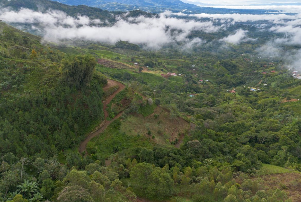 BUILDING PROPERTY WITH MOUNTAIN VIEW IN SAN RAMON – 10.21 ACRES