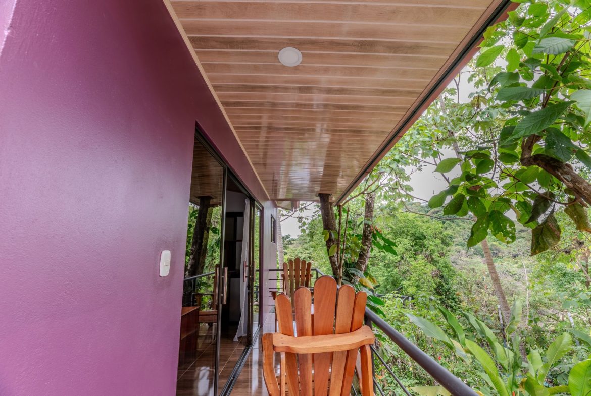PROPERTY IN CONDOMINIUM WITH SEVEN BEDROOM HOUSE, IN QUEPOS – 1.04 ACRES
