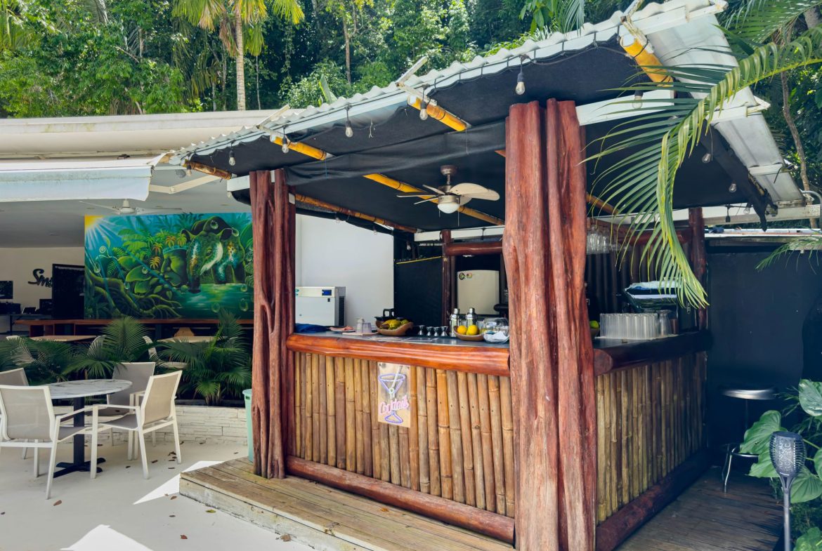 TWENTY-TWO ROOM HOTEL PROPERTY, IN MANUEL ANTONIO – 0.42 ACRES