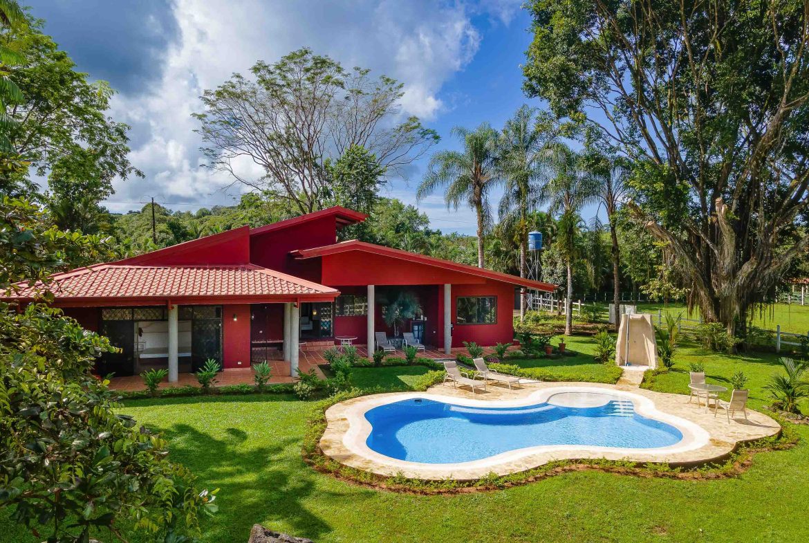 PROPERTY WITH FOUR BEDROOMS HOME, IN NARANJITO QUEPOS – 2 ACRES