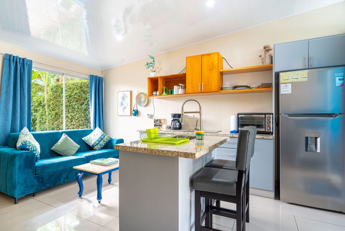 PROPERTY WITH FIVE BEDROOMS NEAR THE BEACH IN BAHIA BALLENA – 0.1 ACRES