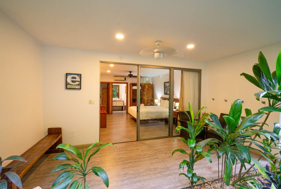 TWENTY-TWO ROOM HOTEL PROPERTY, IN MANUEL ANTONIO – 0.42 ACRES